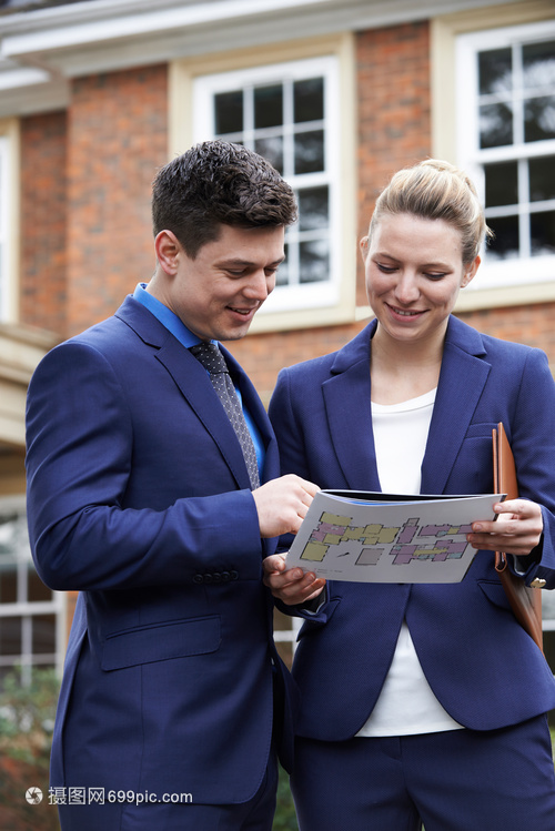 房地产经纪人的角色与职责